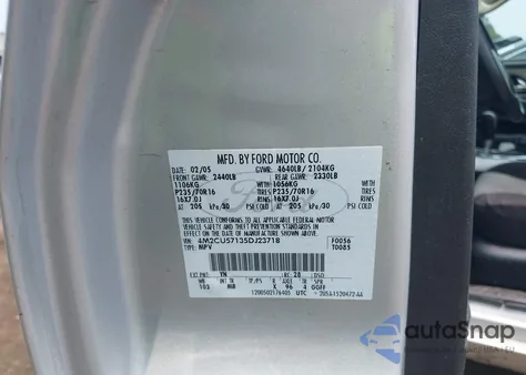 2005 Mercury Mariner Luxury/Premier from USA, damaged, VIN 4M2CU57135DJ23718